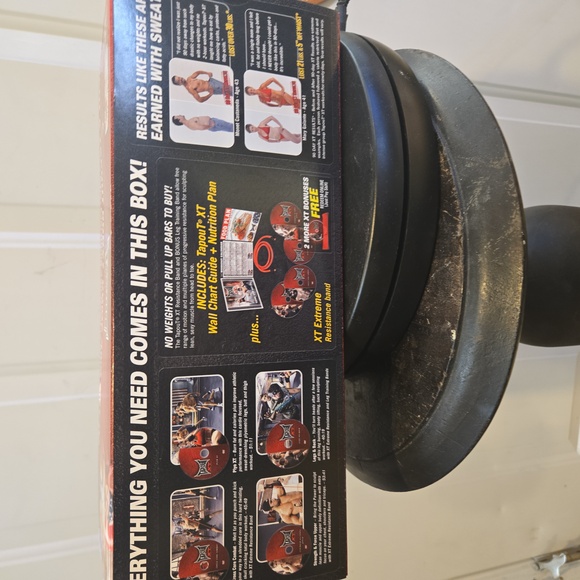 Tap Out XT Extreme Training Workout Kit w/ Resistance Bands and CDs - Picture 3 of 6